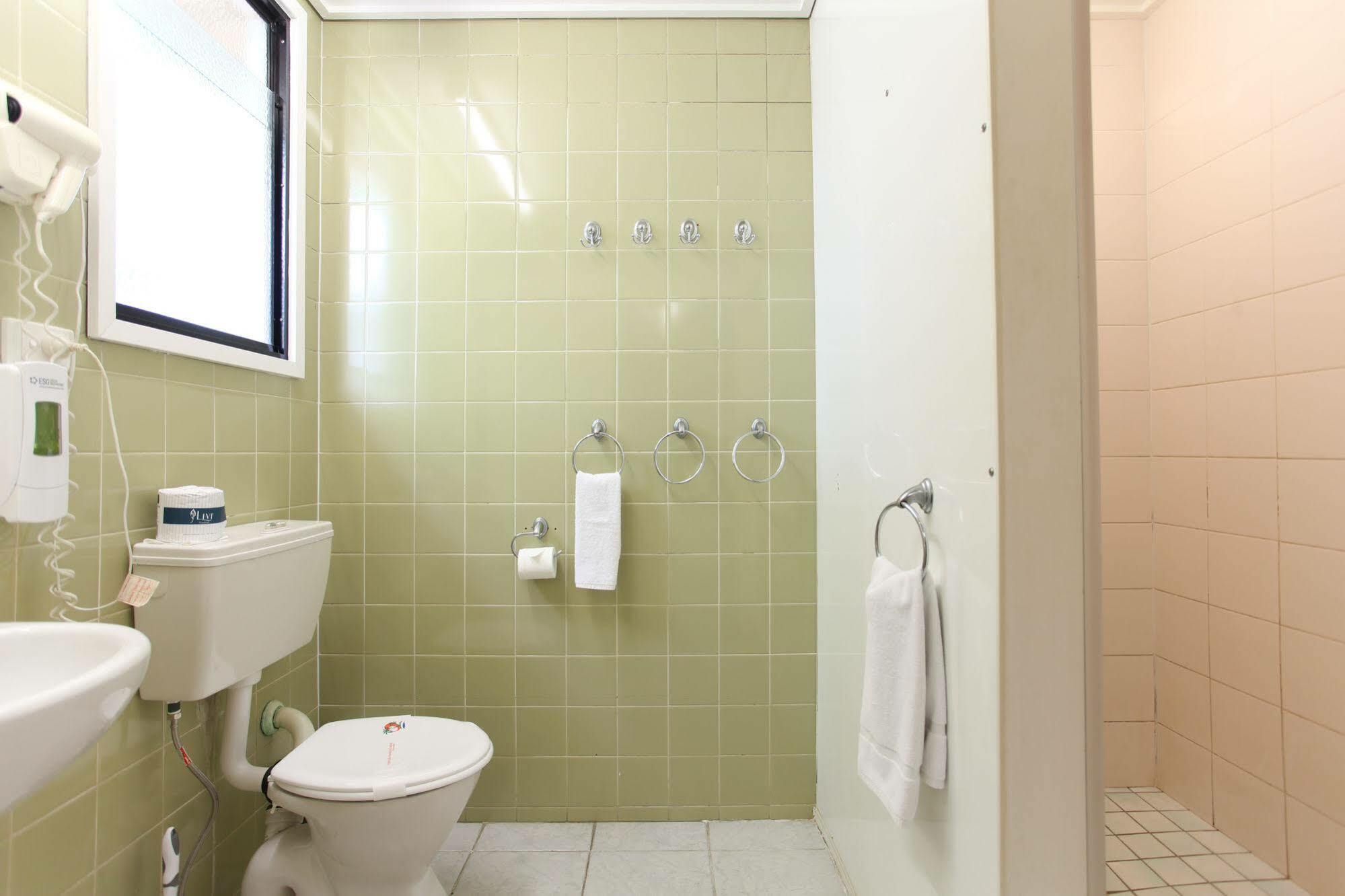 Tandara Hotel Motel Sarina Ngoại thất bức ảnh